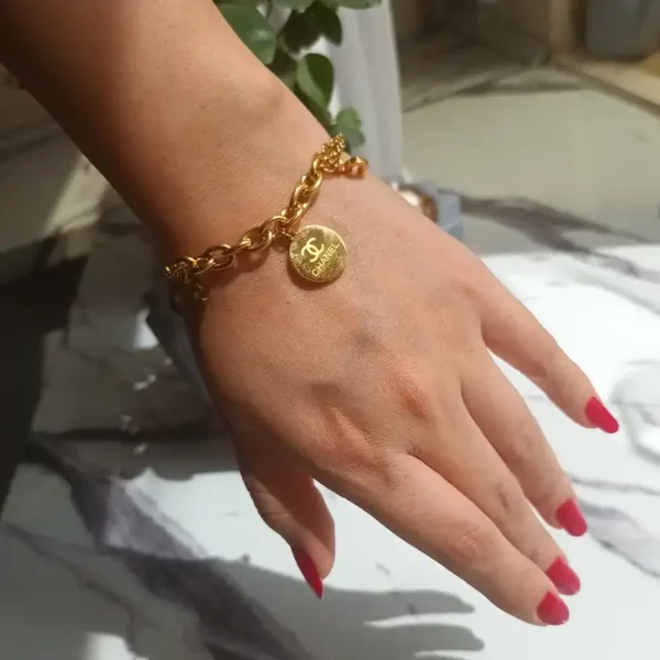 دستبند دخترانه شیک و لوکس